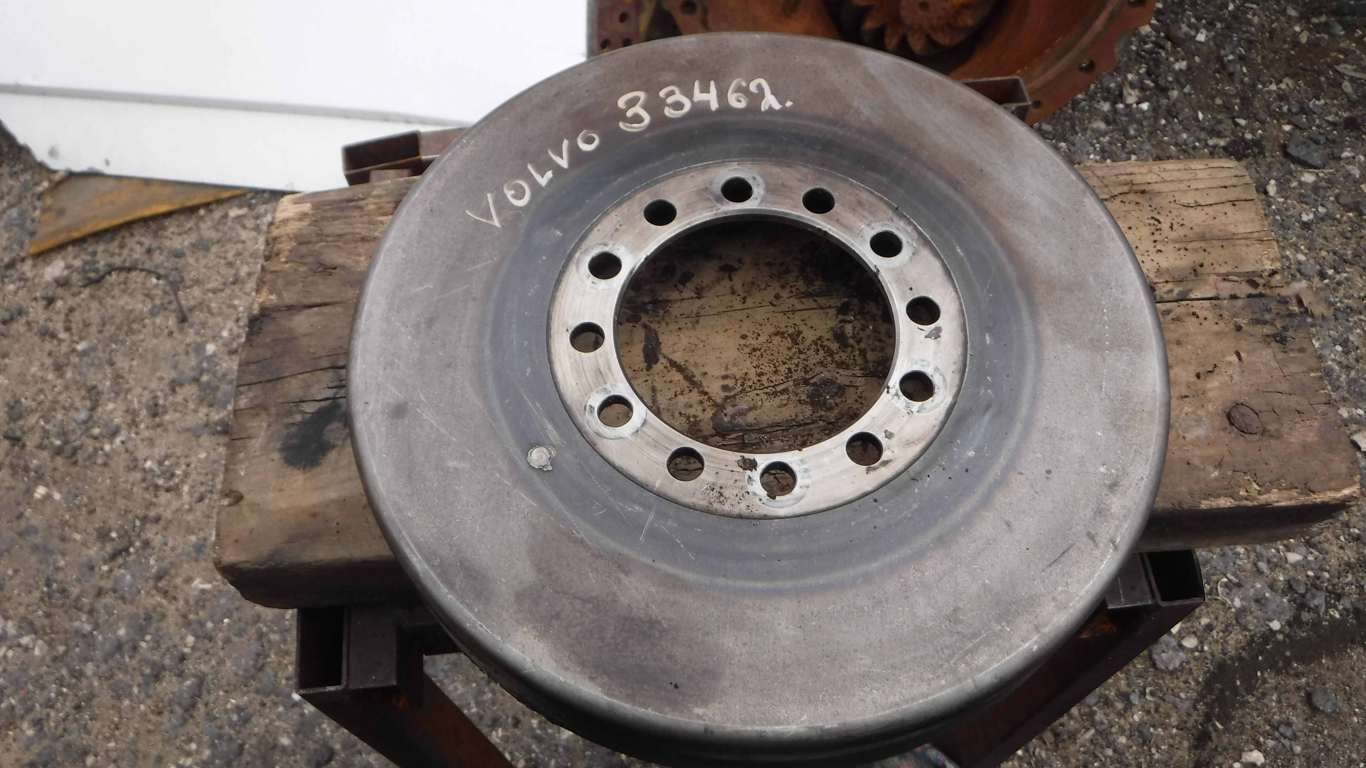 Демпфер коленвала Volvo F16  1543834 TD162